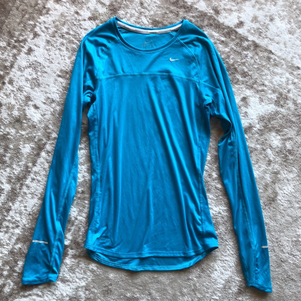 Nike Dri-Fit Long Sleeve Size XS